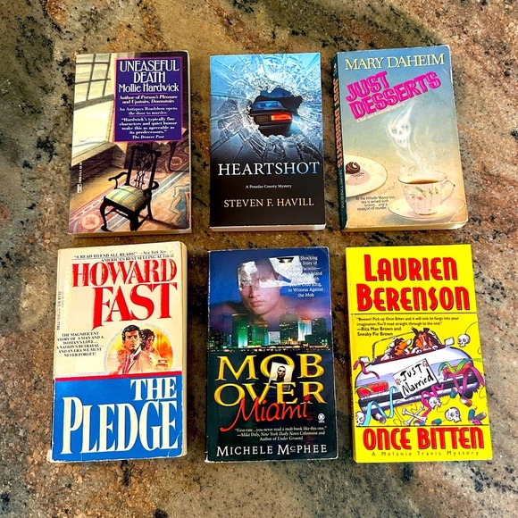 6 book bundle for $10 variety pack good to excellent condition, all 6 pictured - Picture 1 of 1